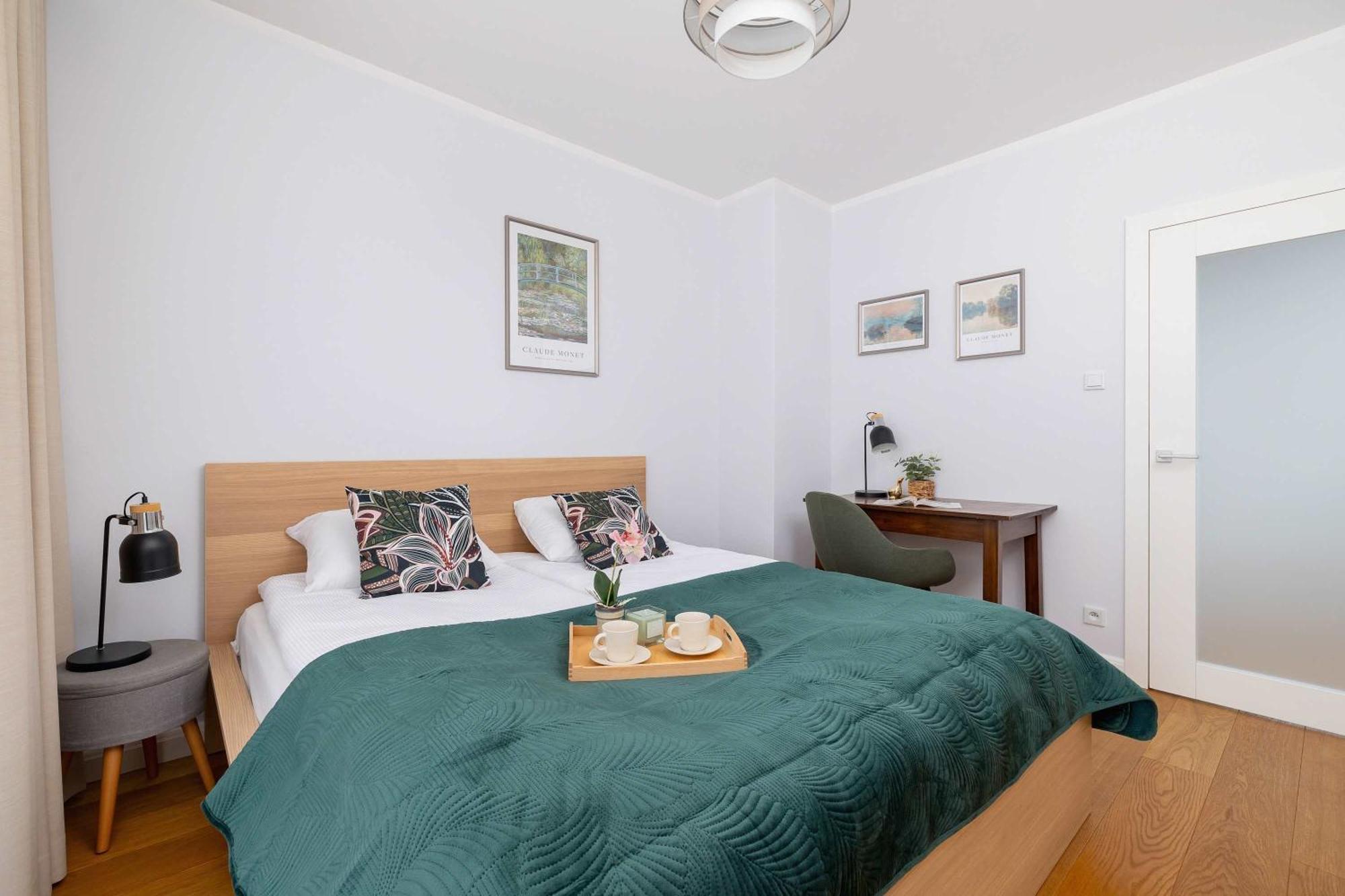 Apartament Przytulny I Przestronny W Krakowie Z Parkingiem Biurkiem I 2 Balkonami By Renters *