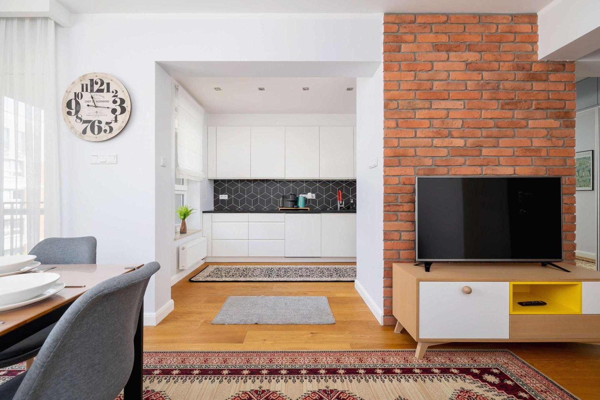 Przytulny I Przestronny W Krakowie Z Parkingiem Biurkiem I 2 Balkonami By Renters Apartament Kraków